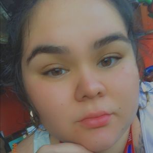 Meet your Posher, Isabel